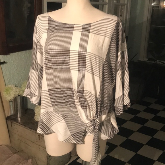 Vince Camuto blouse - Picture 1 of 4